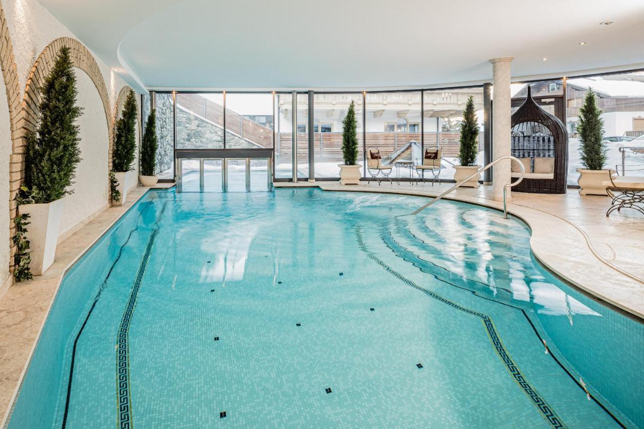 Savoy Dolomites Luxury & Spa Hotel Selva di Val Gardena Exterior foto